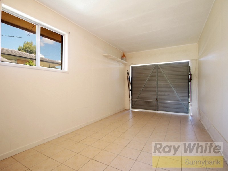 5 Peringa Street, Coopers Plains QLD 4108