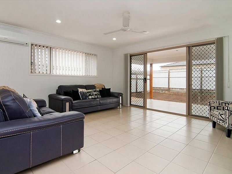 21 Fairweather Street, Berrinba QLD 4117