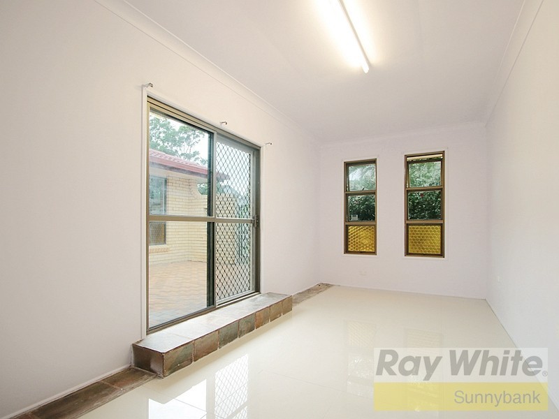 408 Warrigal Road, Eight Mile Plains QLD 4113