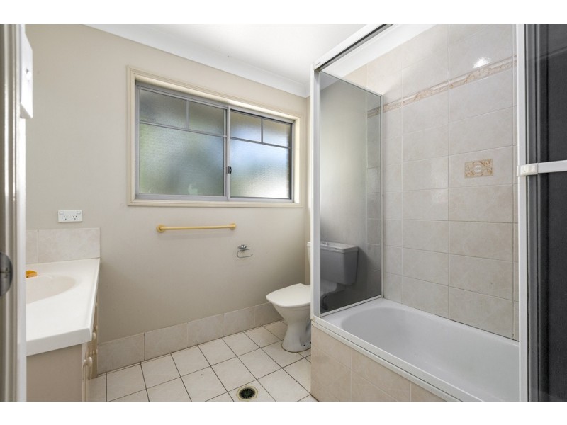 4/9 Lawrence Close, Robertson QLD 4109