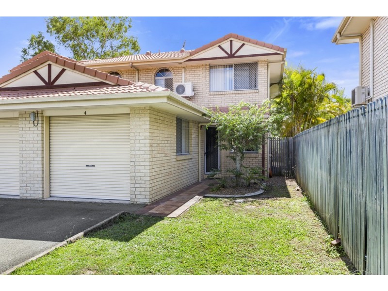 4/9 Lawrence Close, Robertson QLD 4109