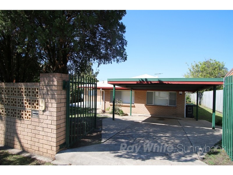 9 Stratharlie Square, Macgregor QLD 4109
