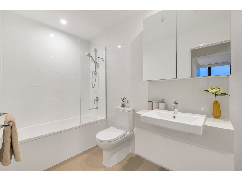 20404/37D Harbour Road, Hamilton QLD 4007