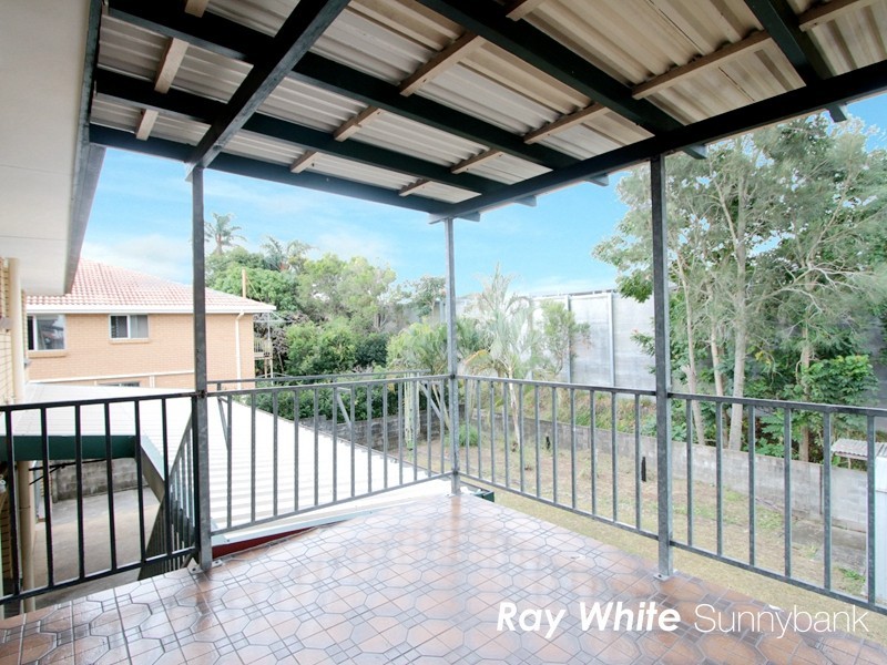 16 Portulaca Street, Macgregor QLD 4109