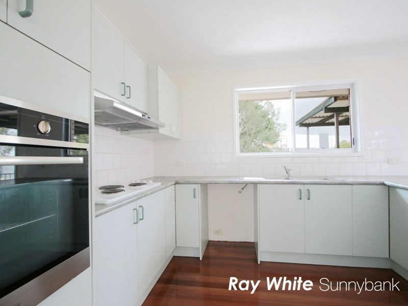 16 Portulaca Street, Macgregor QLD 4109
