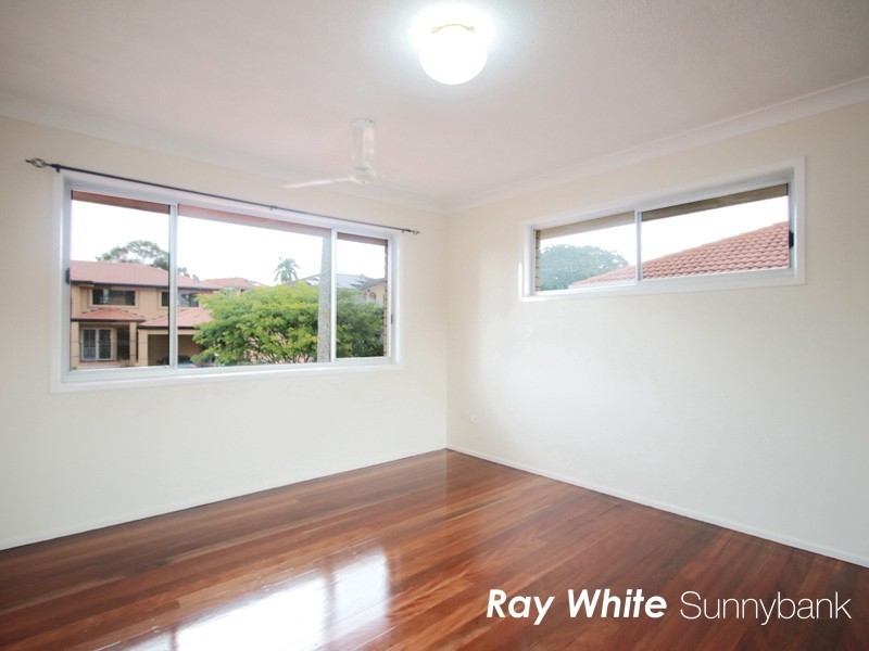 16 Portulaca Street, Macgregor QLD 4109