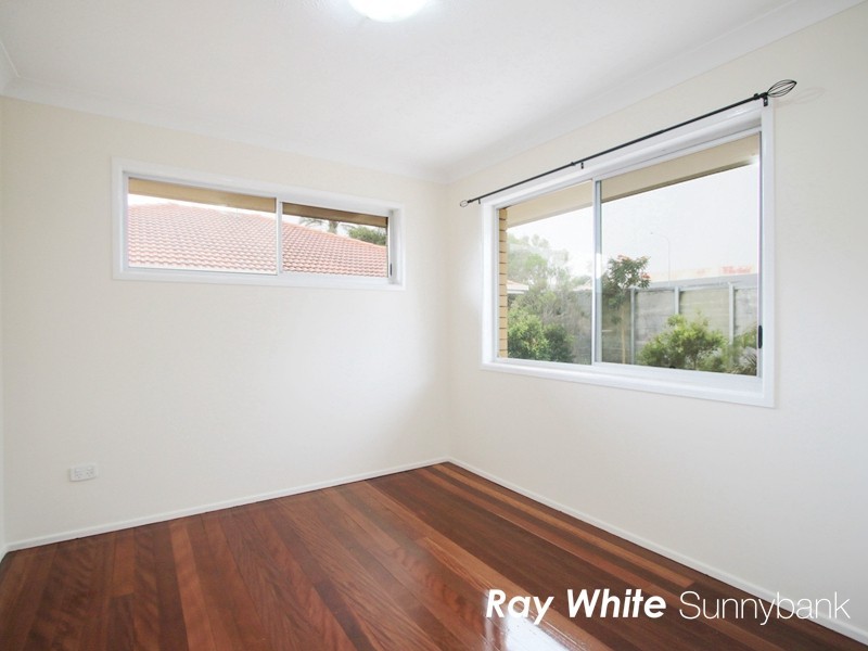16 Portulaca Street, Macgregor QLD 4109