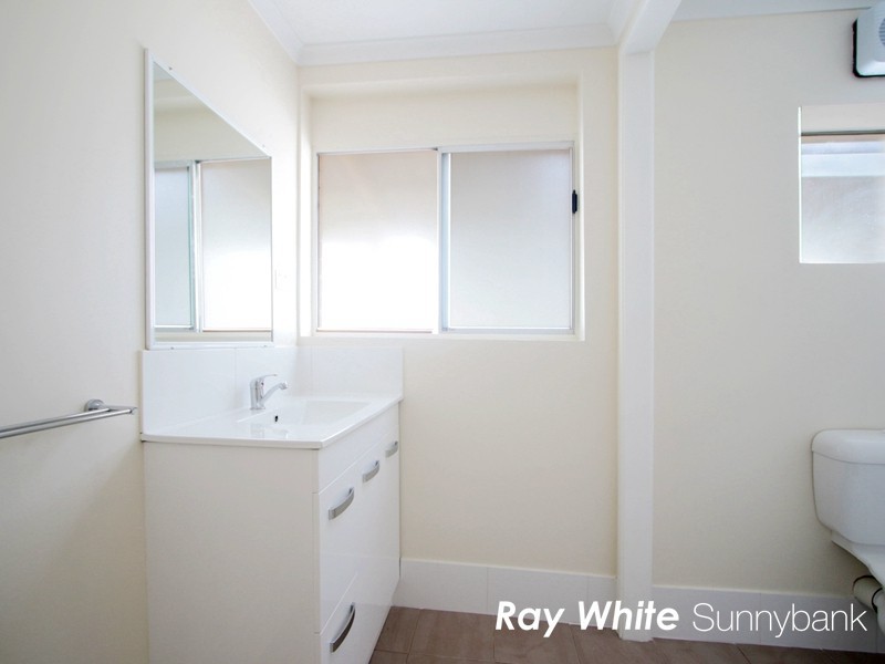 16 Portulaca Street, Macgregor QLD 4109
