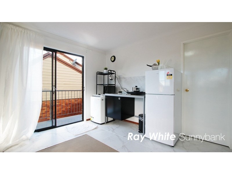 42 Romulus St, Robertson QLD 4109