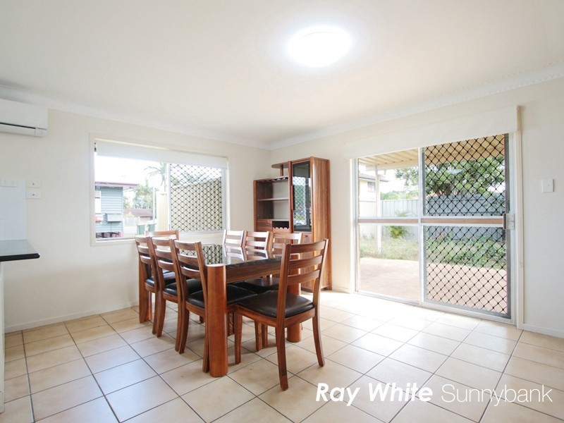 4 Woodsiana Street, Robertson QLD 4109