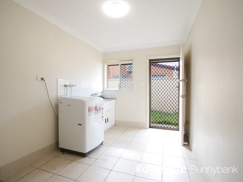 4 Woodsiana Street, Robertson QLD 4109