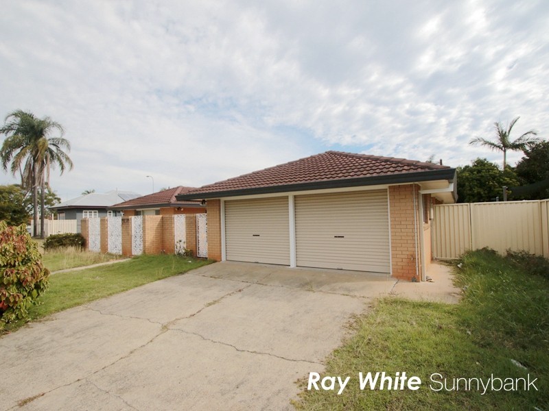 4 Woodsiana Street, Robertson QLD 4109