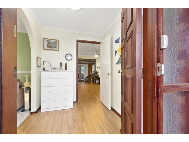 14 St Johns Way, Boronia Heights QLD 4124