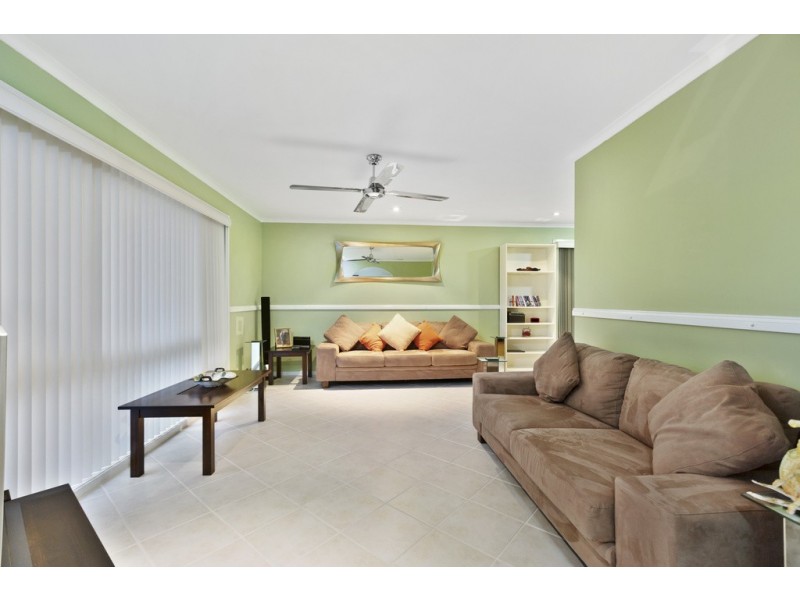 14 St Johns Way, Boronia Heights QLD 4124