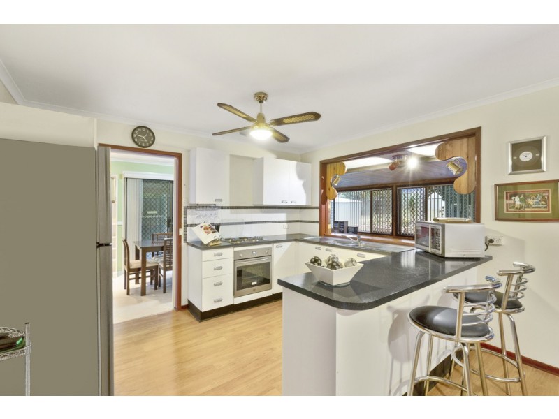 14 St Johns Way, Boronia Heights QLD 4124