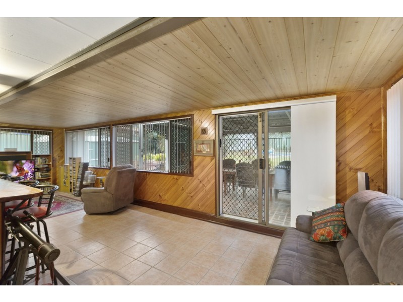 14 St Johns Way, Boronia Heights QLD 4124