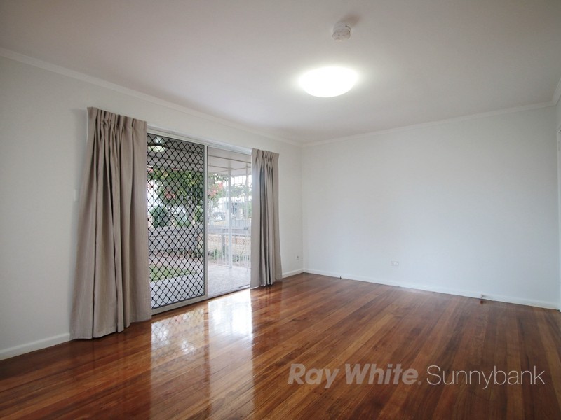 126b Golda Av, Salisbury QLD 4107