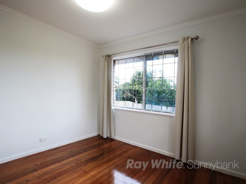 126b Golda Av, Salisbury QLD 4107