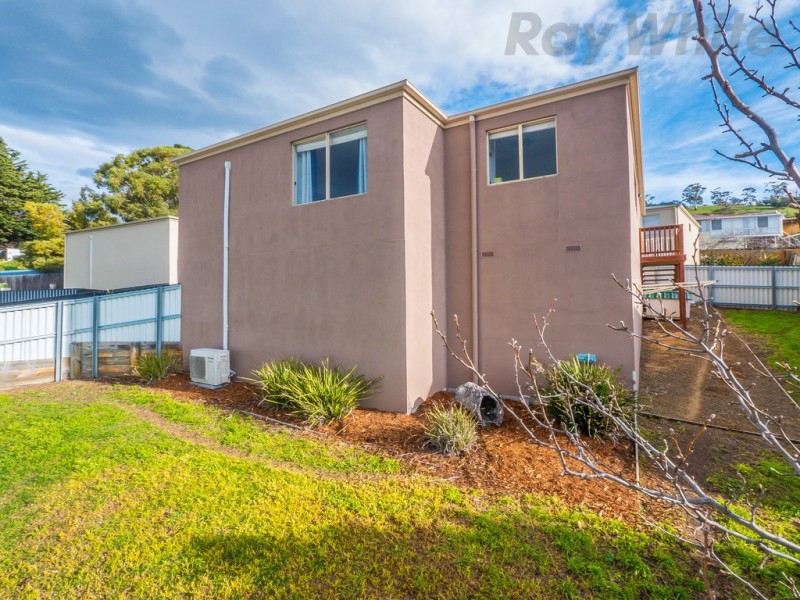 8/7B Tavistock Road, Austins Ferry TAS 7011