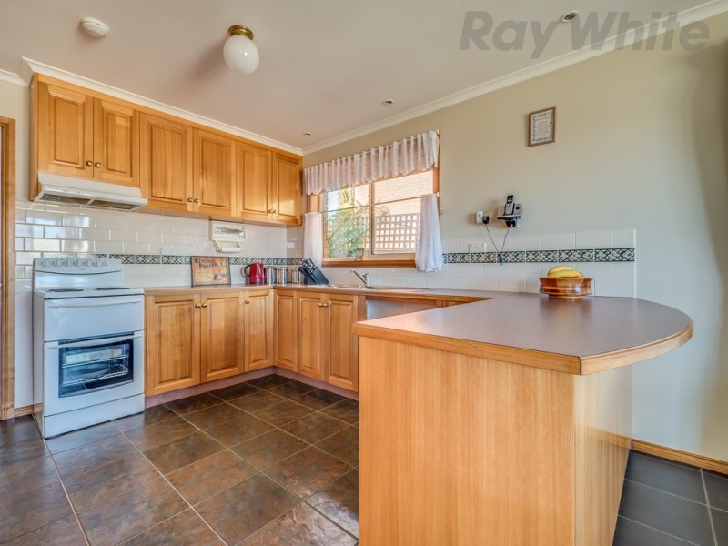 7 Buckingham Drive, Howrah TAS 7018