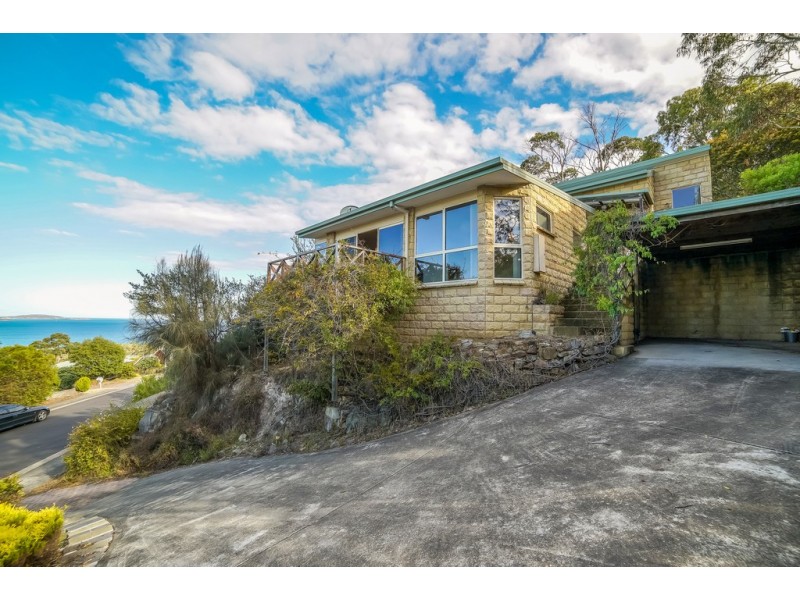 61 Coolamon Road, Taroona TAS 7053