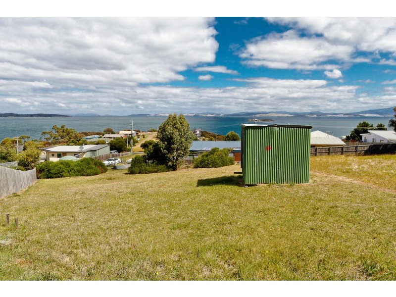 35 Robinia Street, Primrose Sands TAS 7173