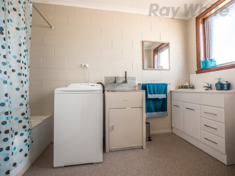 3/2 Nelis Court, Lutana TAS 7009