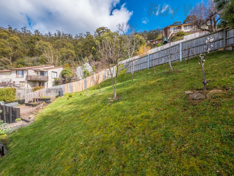 15 Clift Street, Mount Stuart TAS 7000