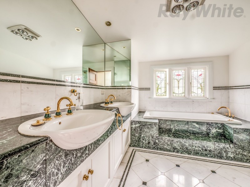 12 Lambert Avenue, Sandy Bay TAS 7005