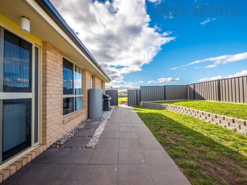 9 Riviera Drive, Old Beach TAS 7017