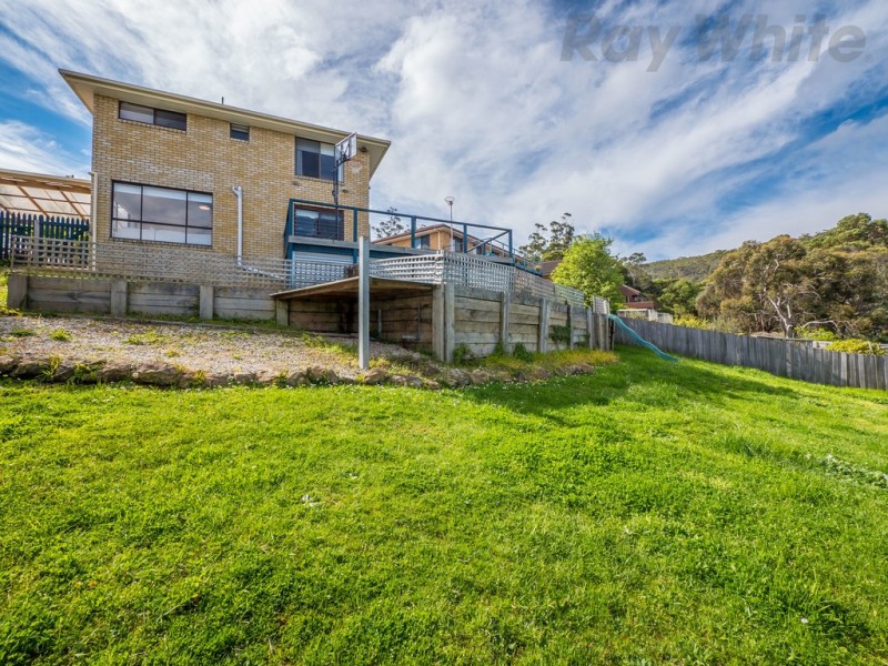 4 Zenith Court, Howrah TAS 7018