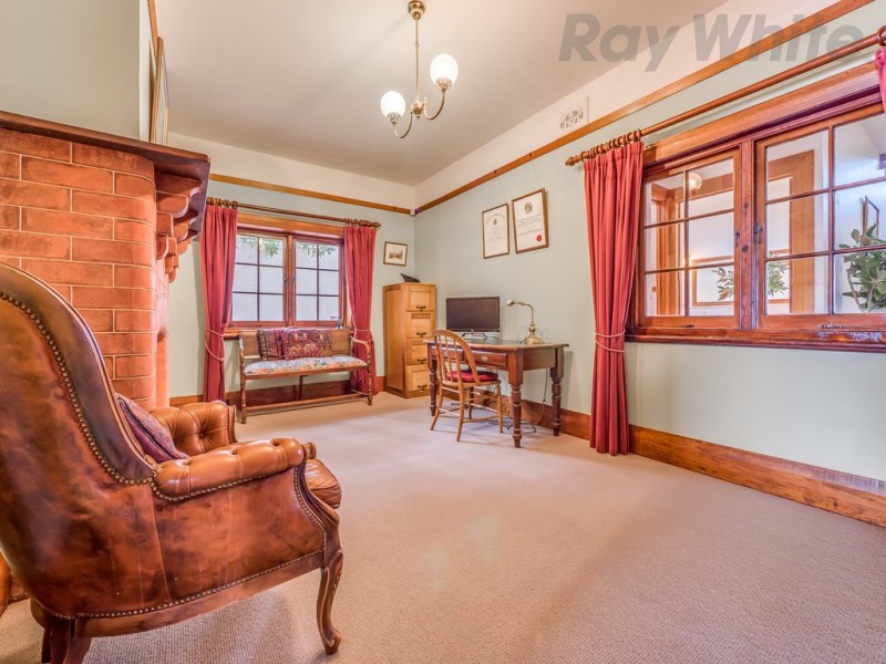 9 Ellington Road, Sandy Bay TAS 7005