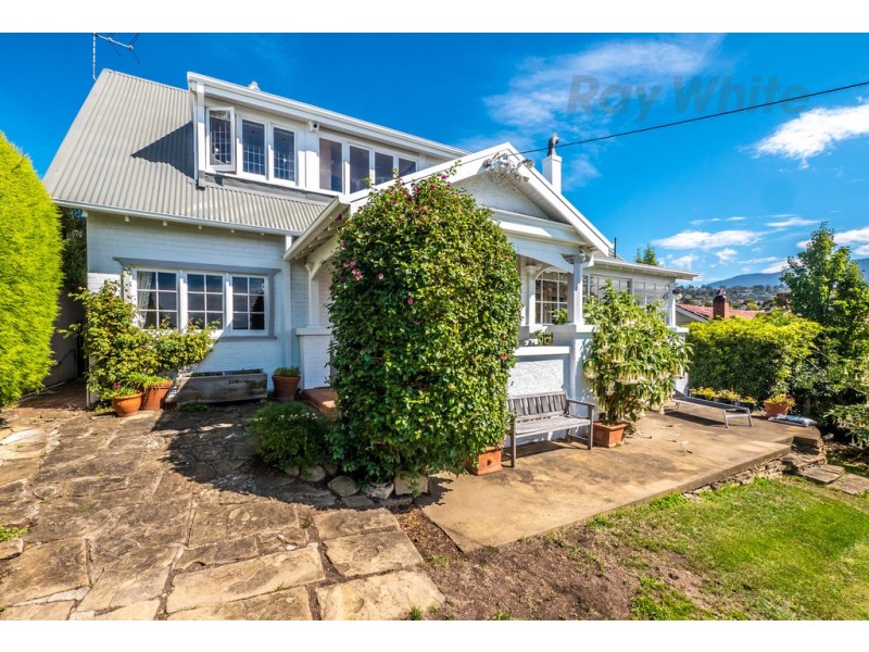 9 Ellington Road, Sandy Bay TAS 7005