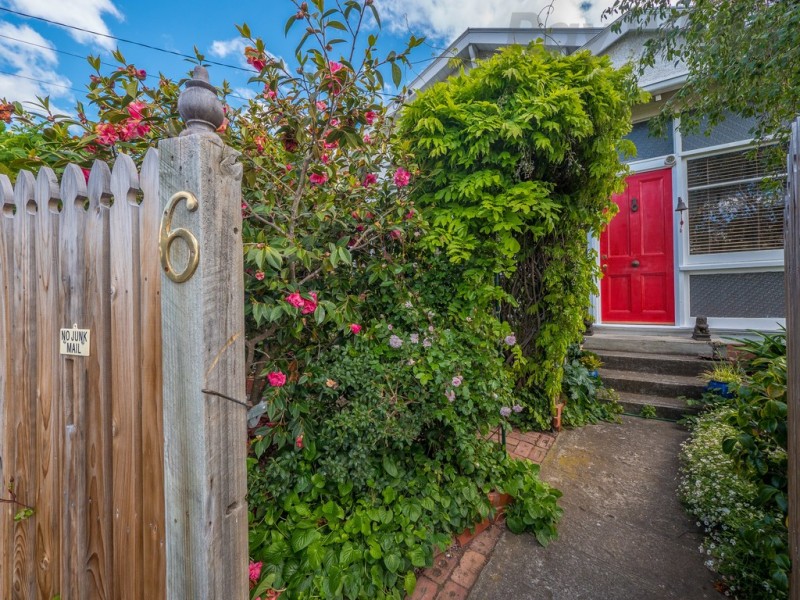6 Thirza Street, New Town TAS 7008