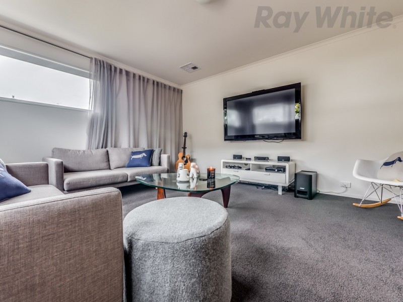 6 Mitah Crescent, Sandy Bay TAS 7005