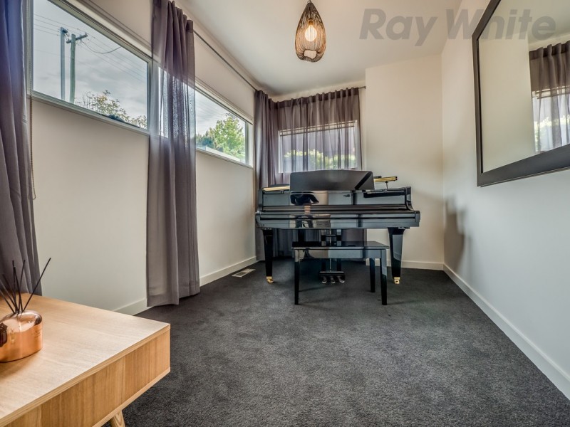 6 Mitah Crescent, Sandy Bay TAS 7005
