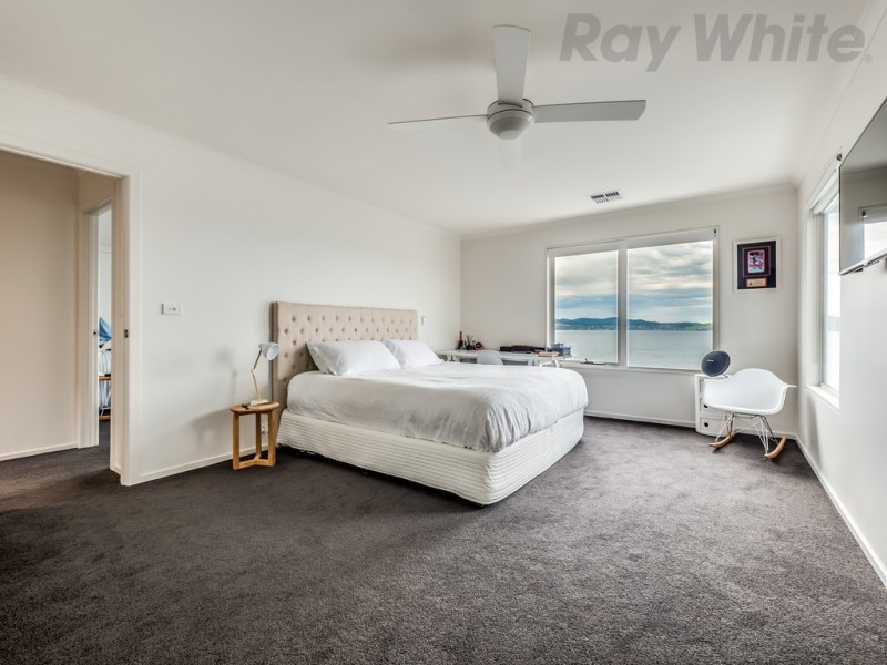 6 Mitah Crescent, Sandy Bay TAS 7005