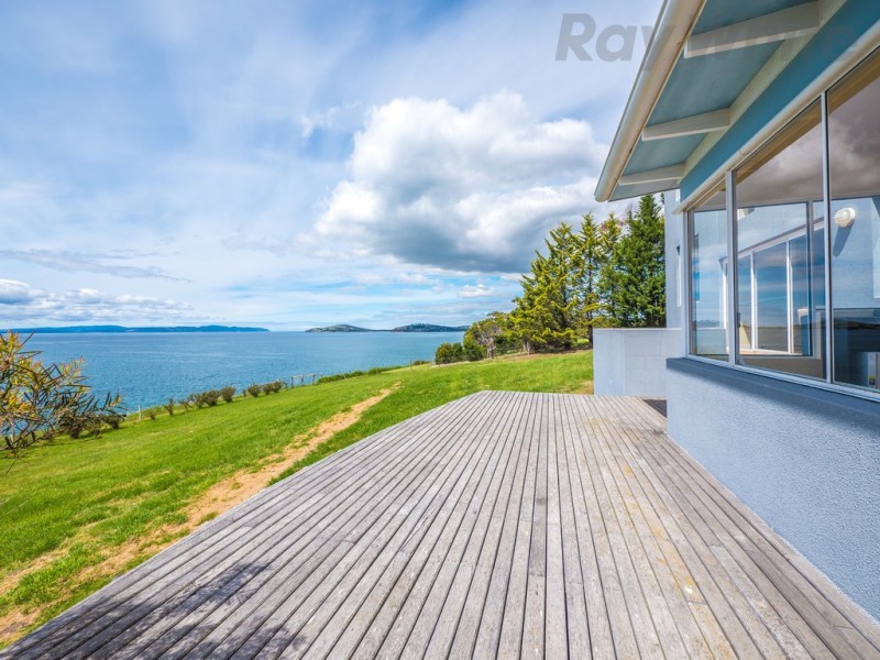 31 Kirra Road, Roches Beach TAS 7170