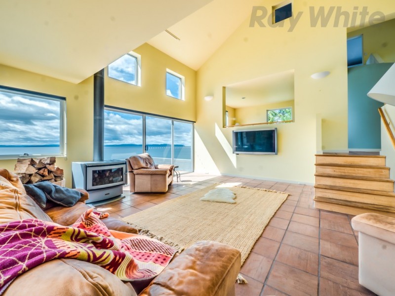 31 Kirra Road, Roches Beach TAS 7170