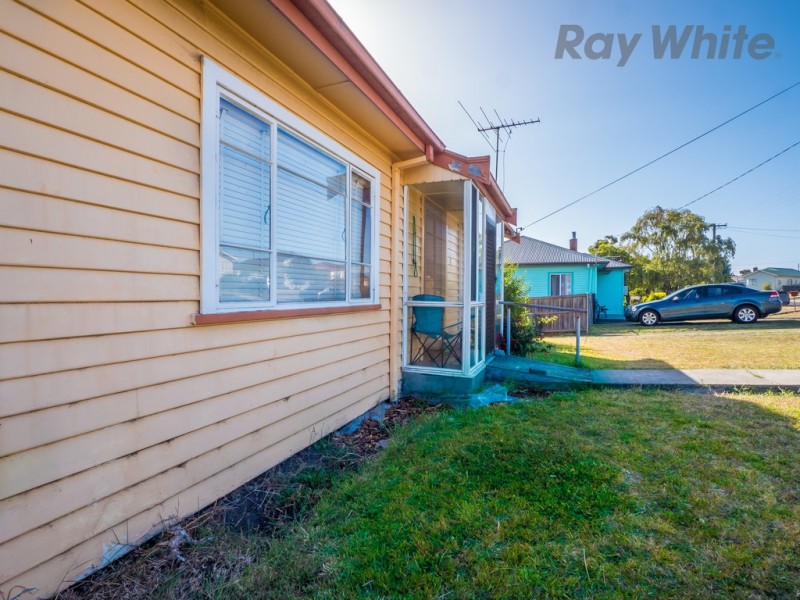 7 Laguna Place, Derwent Park TAS 7009