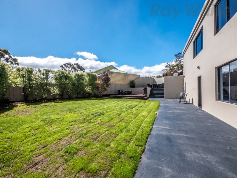 20 Weemala Court, Mount Nelson TAS 7007