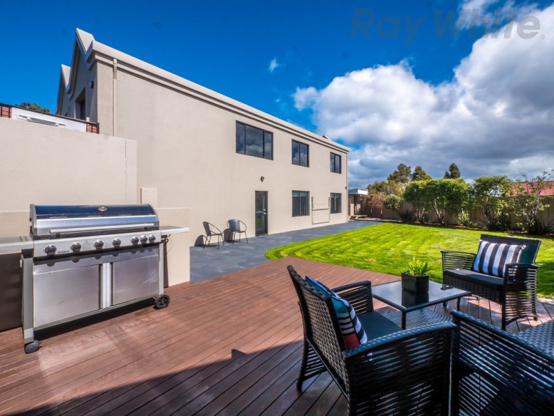 20 Weemala Court, Mount Nelson TAS 7007