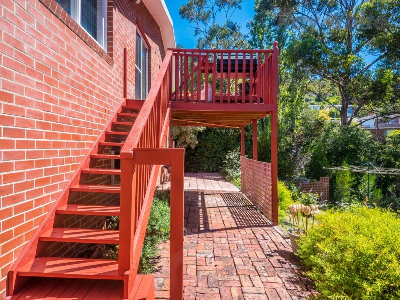 10 Woolton Place, Sandy Bay TAS 7005
