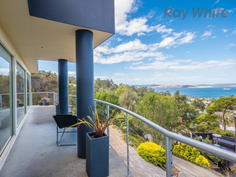 7 Denmark Close, Taroona TAS 7053