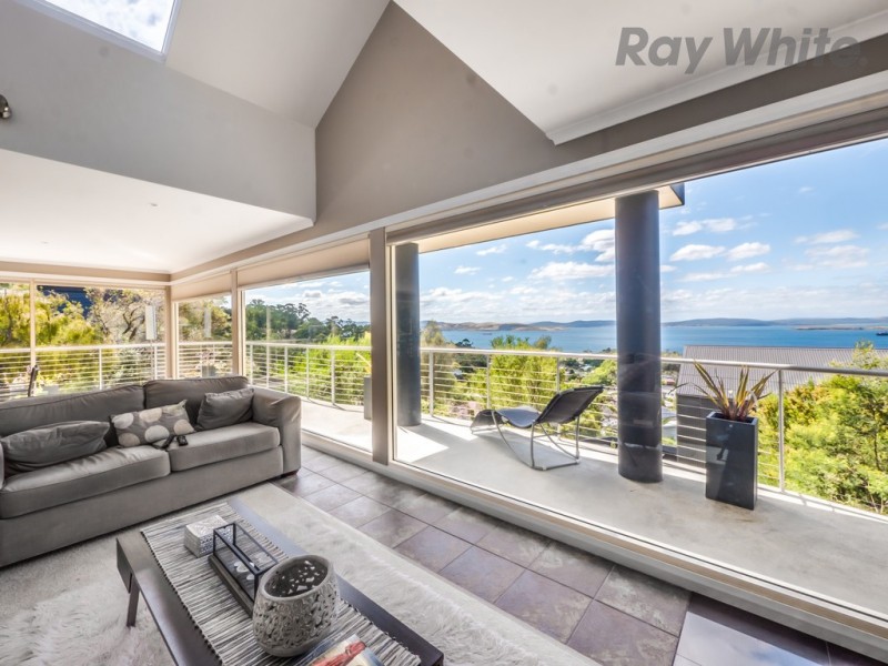 7 Denmark Close, Taroona TAS 7053