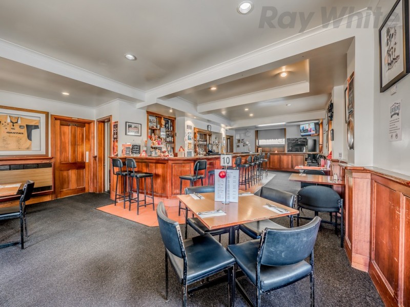 100 Burnett Street – The Crescent Hotel, North Hobart TAS 7000