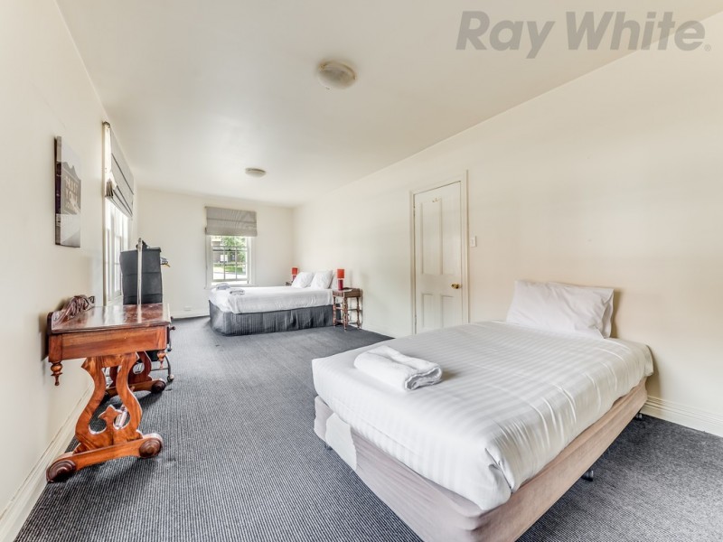 100 Burnett Street – The Crescent Hotel, North Hobart TAS 7000