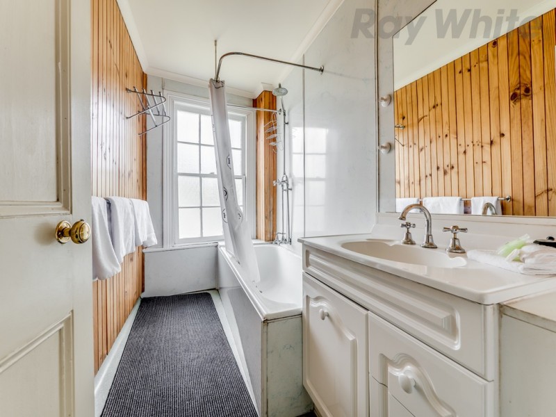 100 Burnett Street – The Crescent Hotel, North Hobart TAS 7000