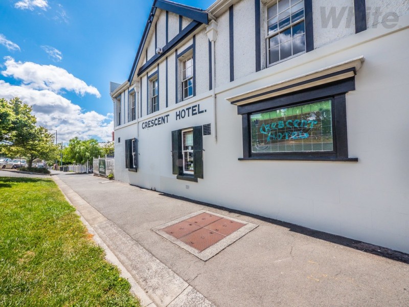 100 Burnett Street – The Crescent Hotel, North Hobart TAS 7000