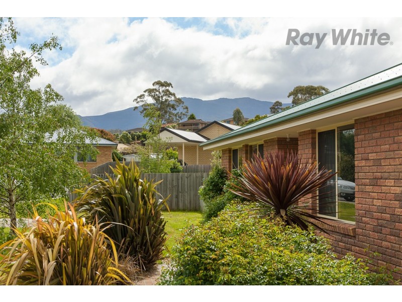 25 Manor Gardens, Kingston TAS 7050